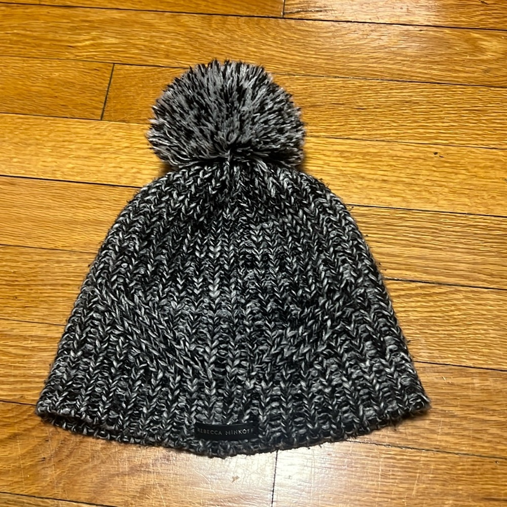 Rebecca Knit Pom Pom Beanie
Soft Acrylic